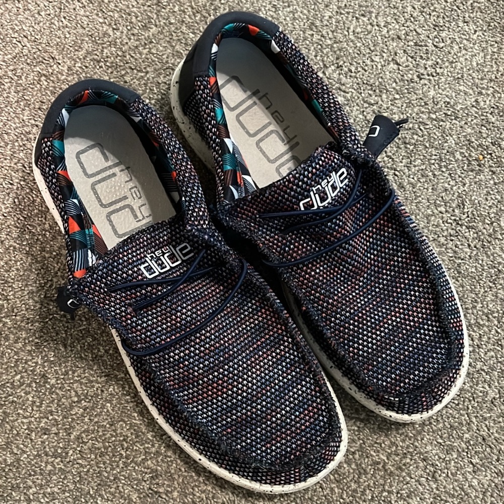 Mens hey dudes size 8